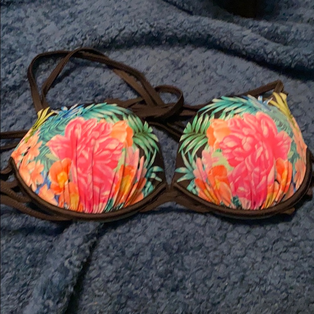 Bikini top